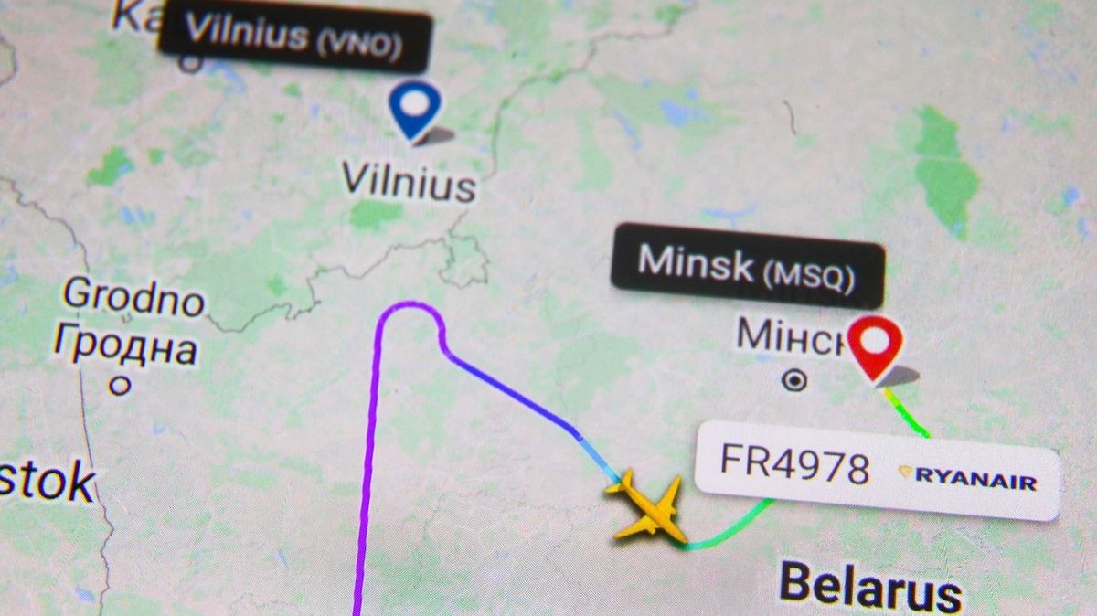 Věděla EU o hrozbě pro letadla nad Běloruskem? Bez komentáře, vzkazuje